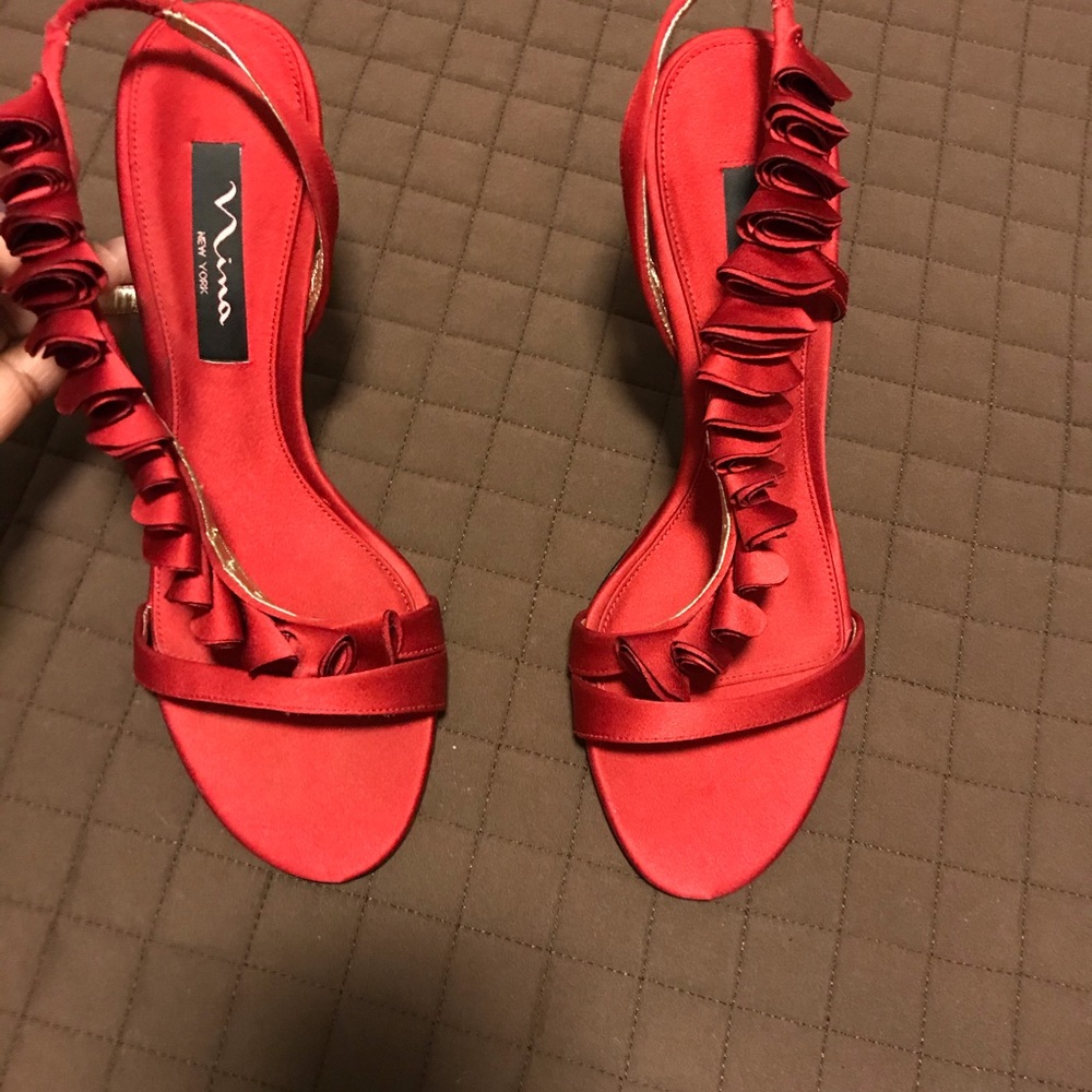 Sexy red satin sandal